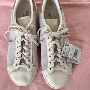 New Adidas Rod Laver Vintage Sneakers